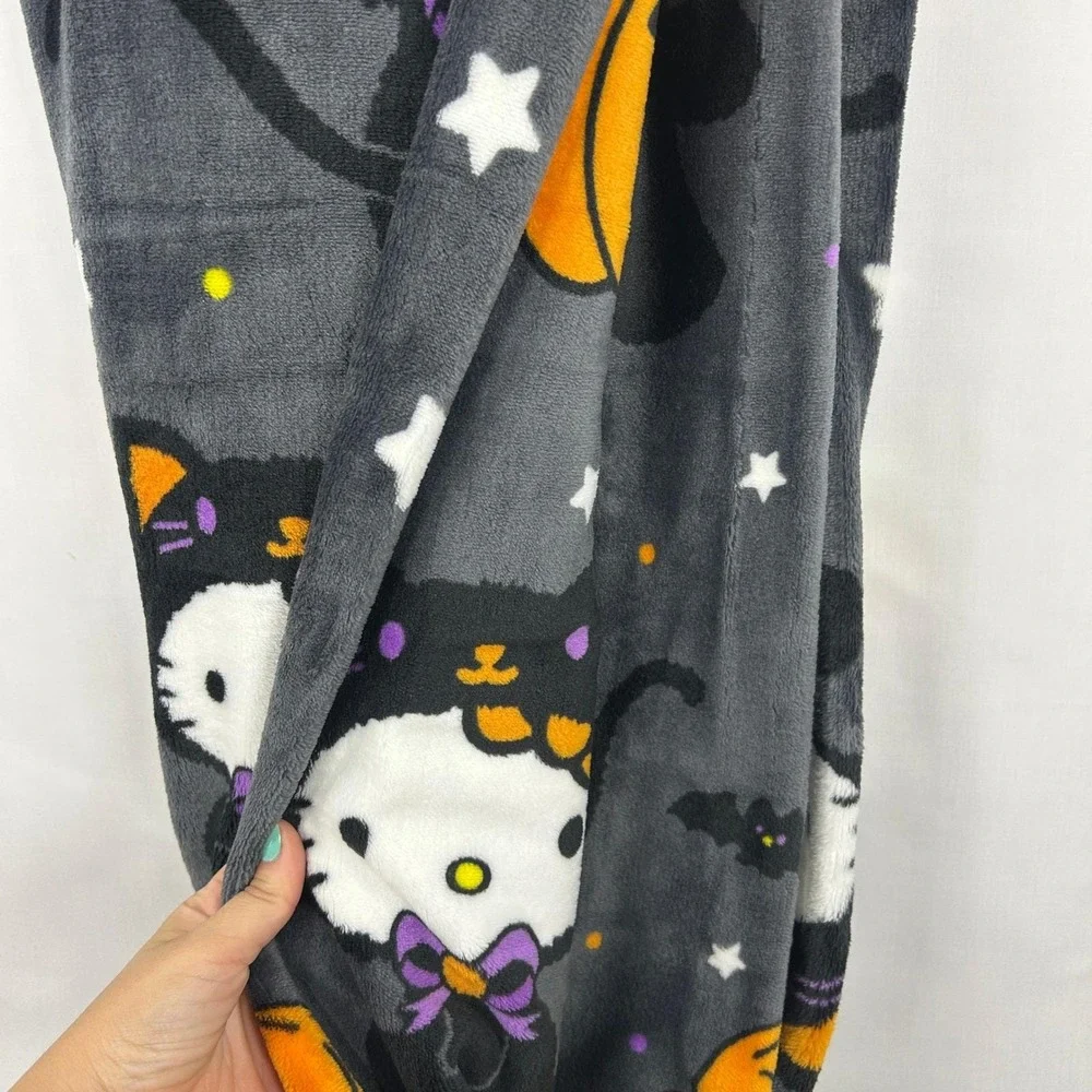 Hello Kitty Halloween Black Cat Jack-O'-Lantern Soft Plush Throw Blanket